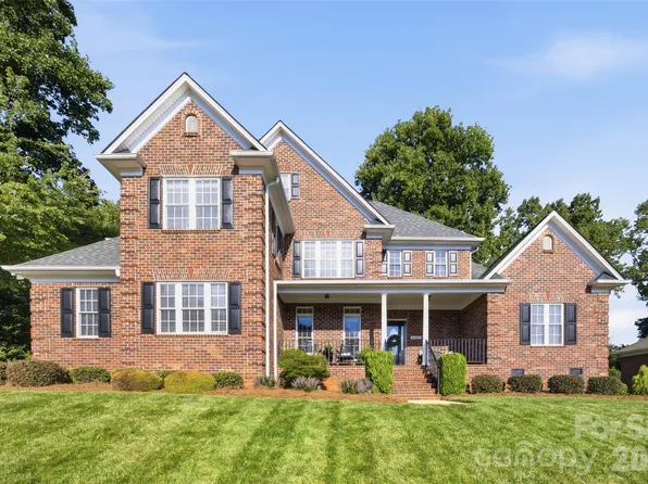 3449 Araglin Dr, Gastonia, NC 28056