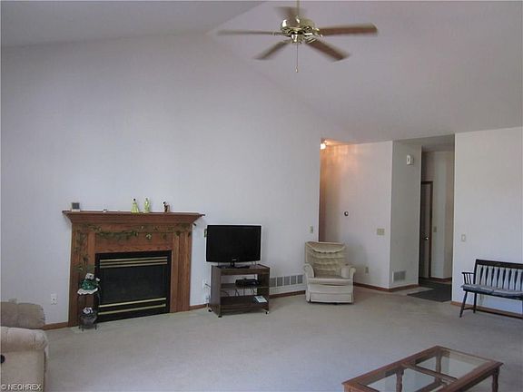 5th image of 518 Bryn Mawr St