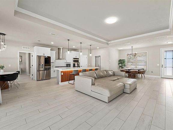 2nd image of 24784 SW 21st Ln