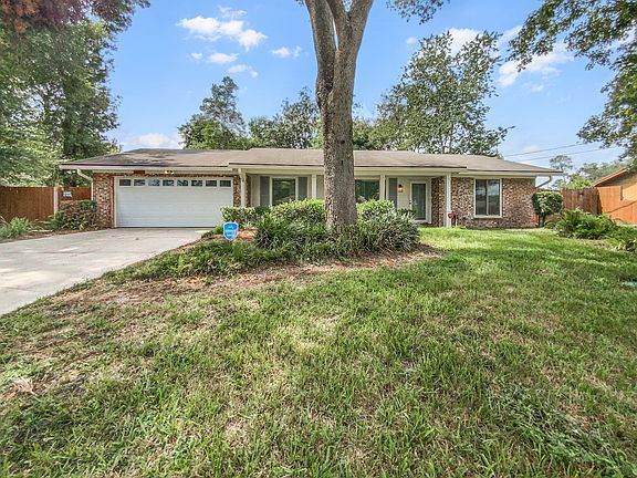 2nd image of 12506 Macaw Dr