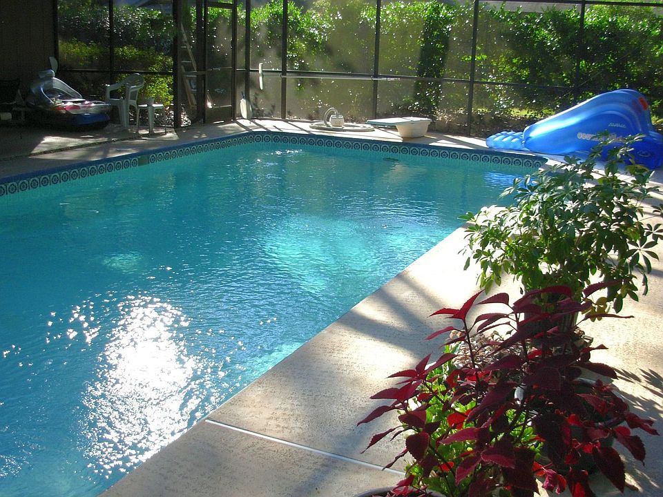 Pool and Privacy
