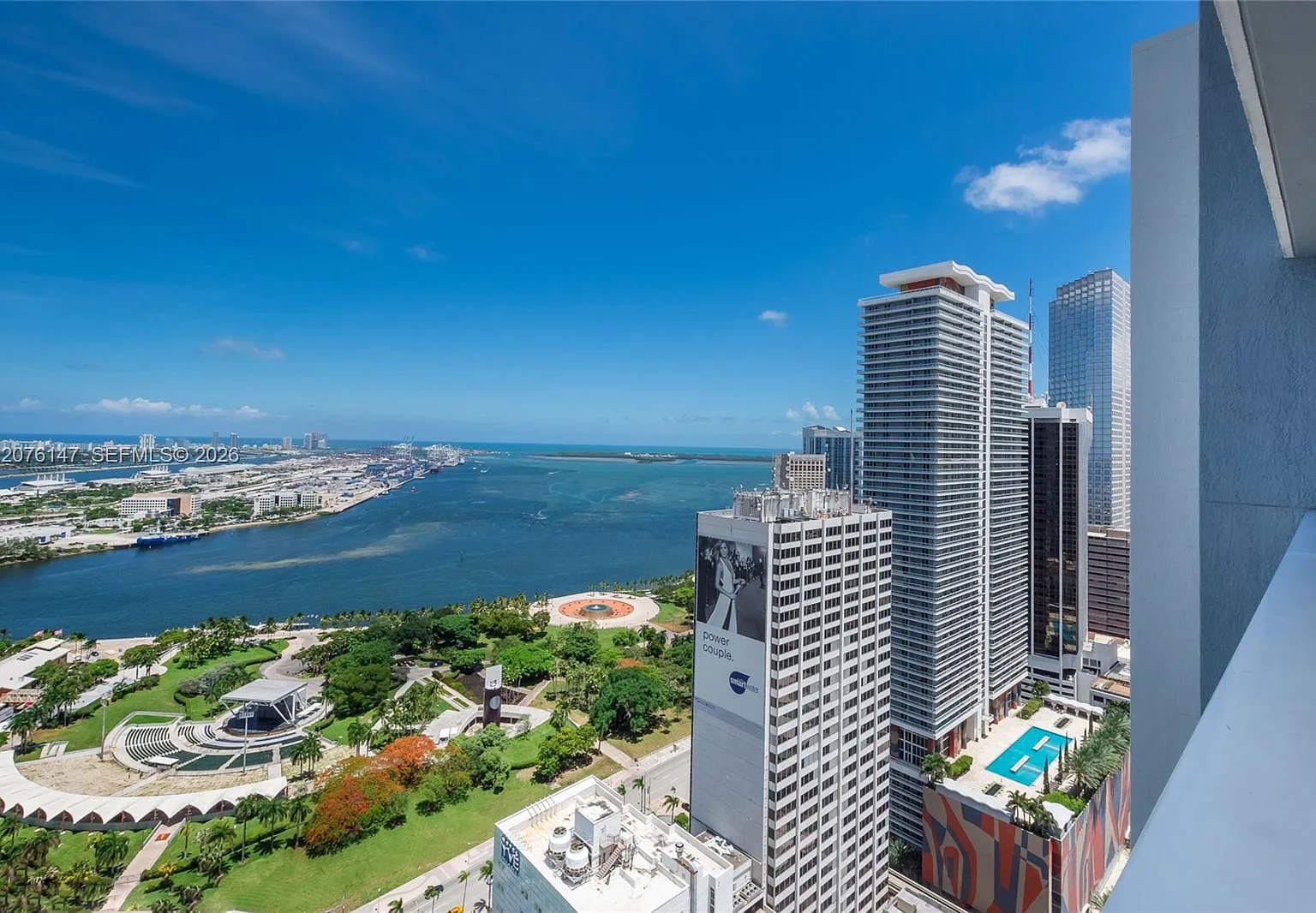 Vizcayne South Condo — Photo 1