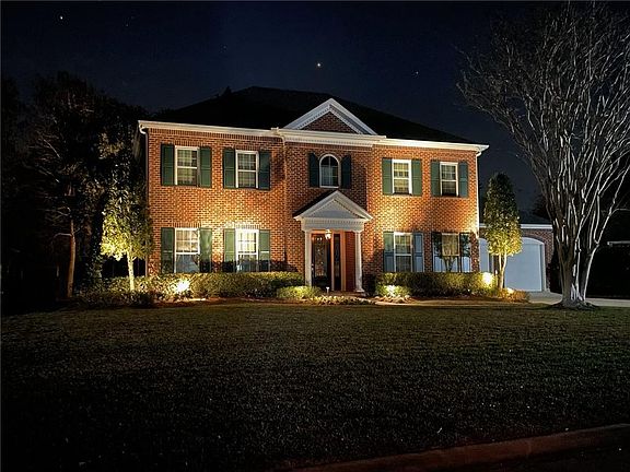3rd image of 6 Castle Pines Dr