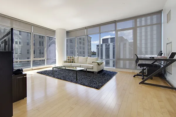 Rented by Compass | media 9