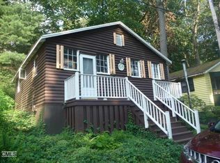 33 Pinewood Trl, Trumbull, CT 06611