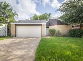 16607 Neumann Dr, Houston, TX 77058