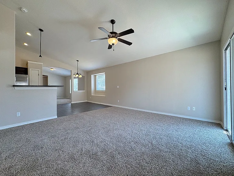 10925 Coyote Ranch Ln — Photo 13