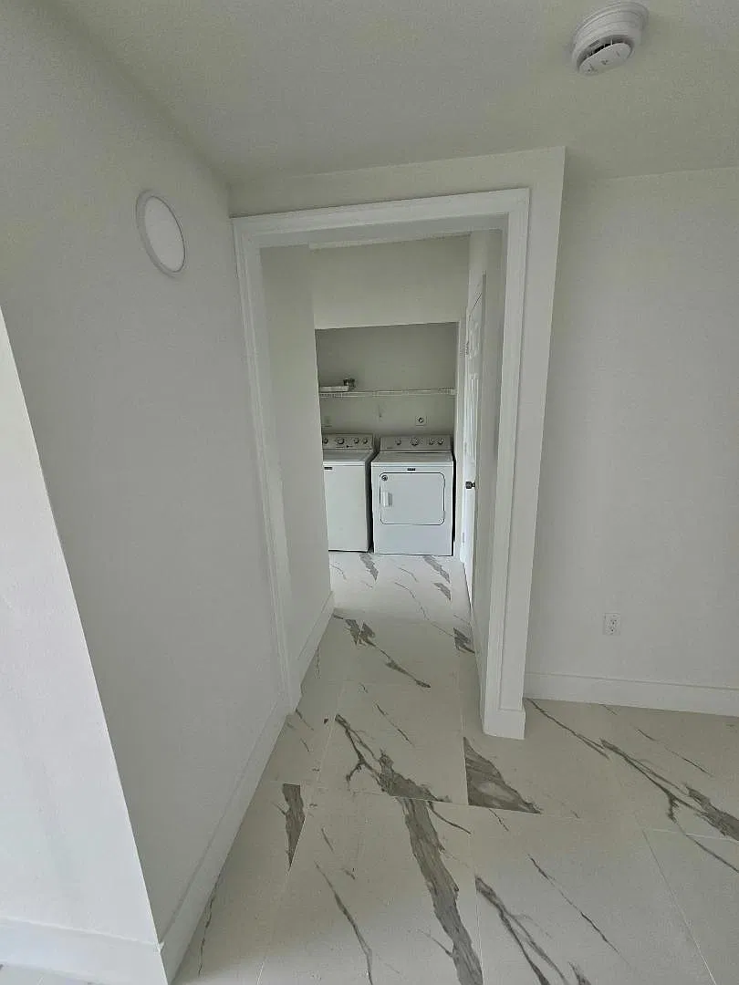 2151 W Preserve Way # 102 - RM 9-102 — Photo 3