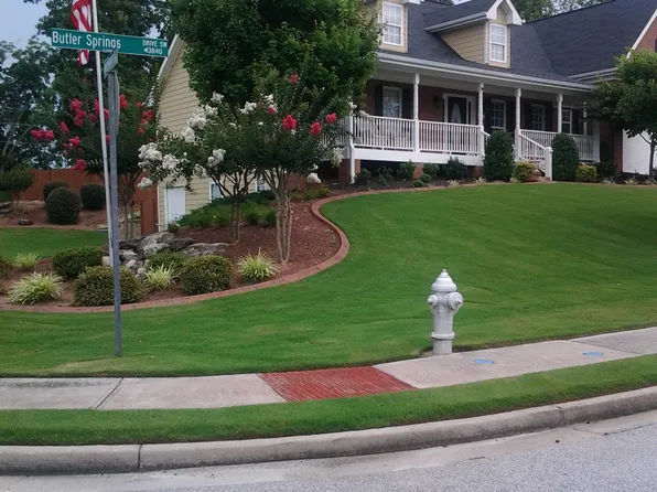3835 Butler Springs Dr, Loganville, GA 30052