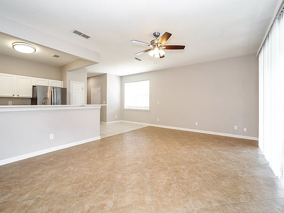 4th image of 5860 Sandstone Way