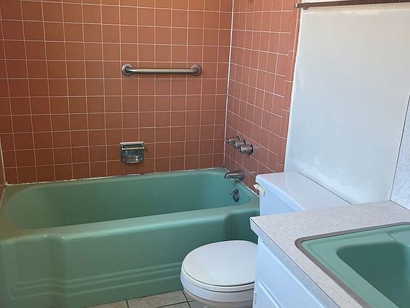 4th image of 3635 E Bellevue St