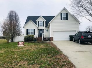 104 Sterling Ridge Dr, Archdale, NC 27263