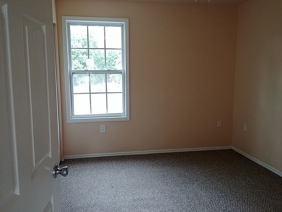 5th image of 13990 SE 23rd Pl