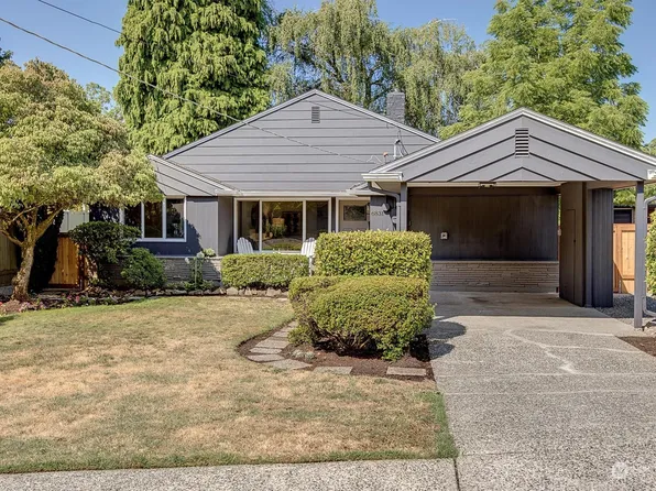 6831 42nd Avenue NE, Seattle, WA 98115