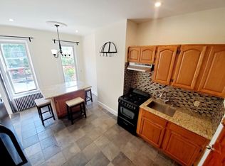 210 32nd St, Brooklyn, NY 11232