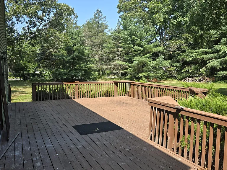 195 Edgemere Ct — Photo 19