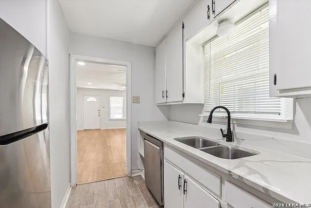 2 bed, 1.0 bath, 1000 sqft, $1,300 — Photo 3