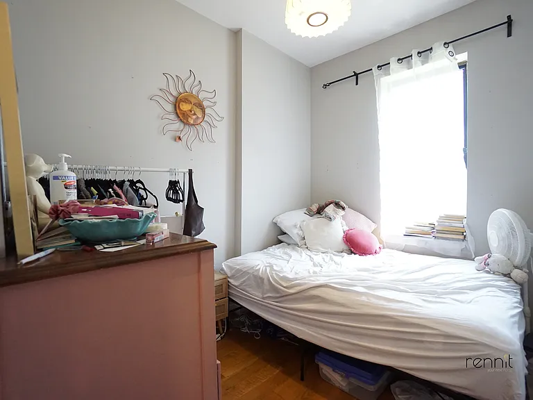700 Hancock St #1L — Photo 8