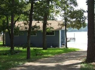 22 Lake Shore Dr, Huntsville, TX 77320