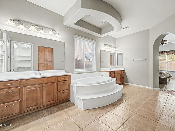 5th image of 830 E Canyon Way