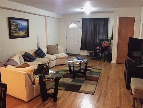 1st image of 3112 31st St APT 1