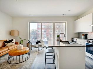 4443 N Hazel St #504, Chicago, IL 60640