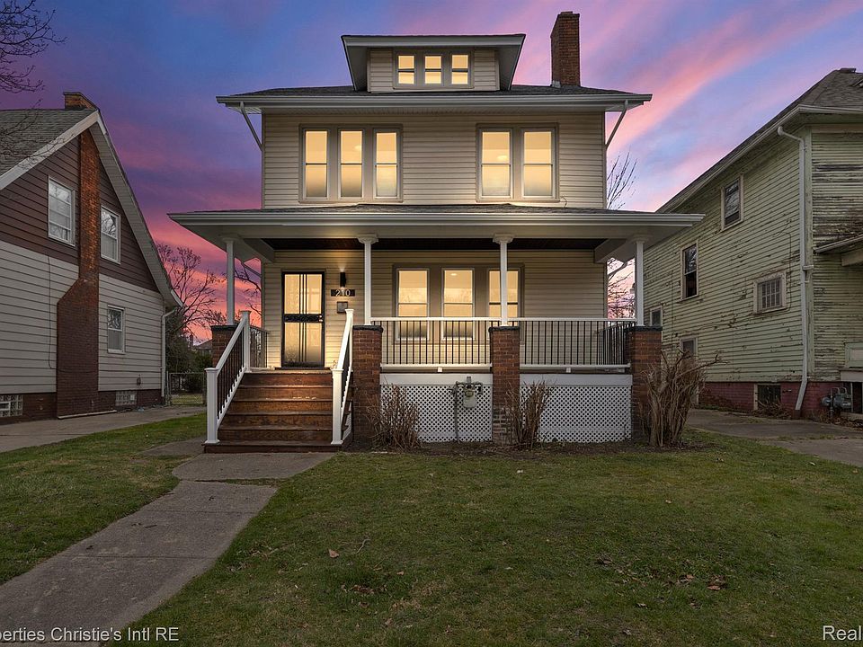 1st image of 210 Rhode Island St