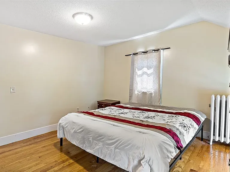 338 Elm St — Photo 10