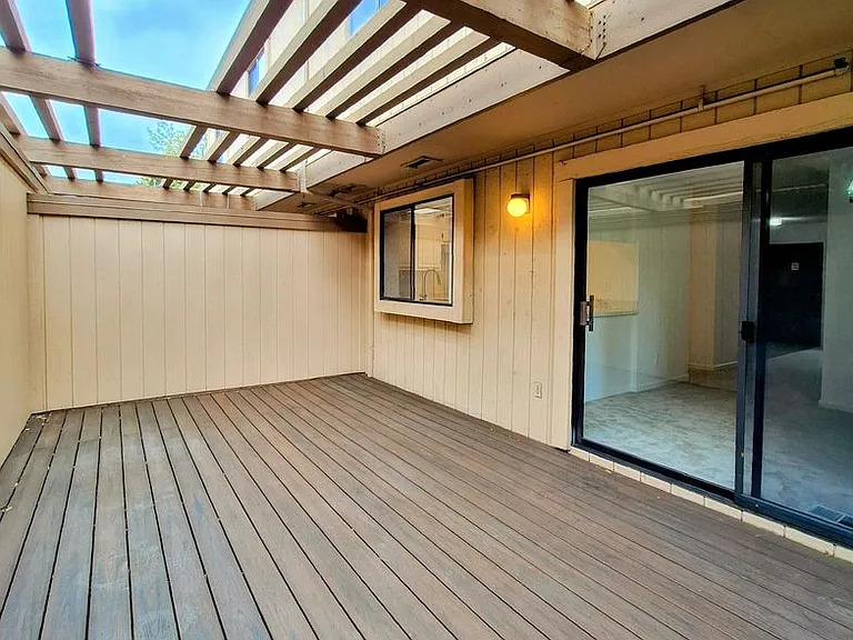 14575 S Bascom Ave — Photo 17