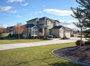 8993 New Castle Dr, Middleton, ID 83644