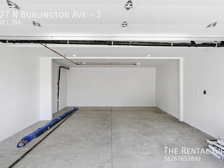 227 N Burlington Ave #3 — Photo 27
