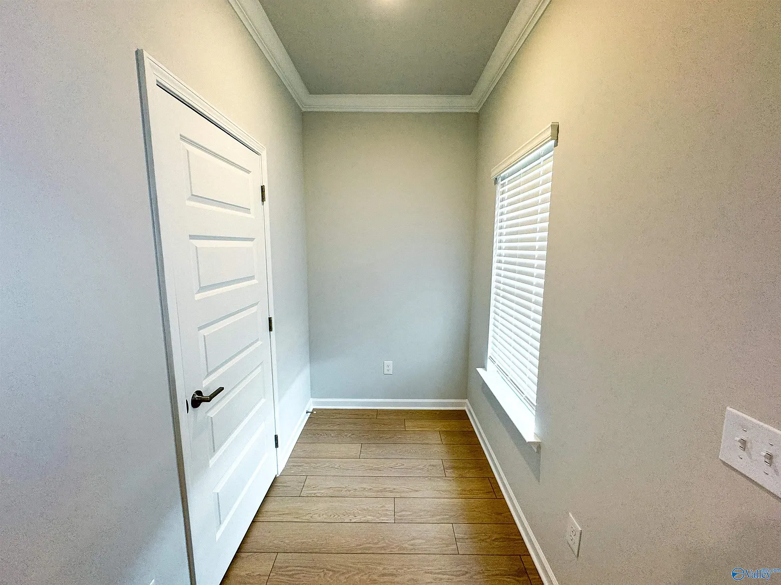 3 bed, 2.0 bath, 1837 sqft, $1,950 — Photo 4