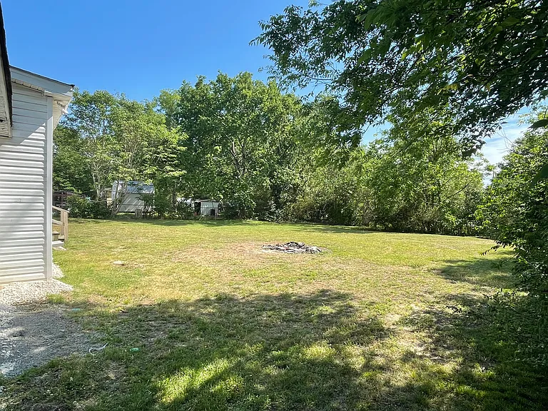 556 Victor Ave — Photo 28