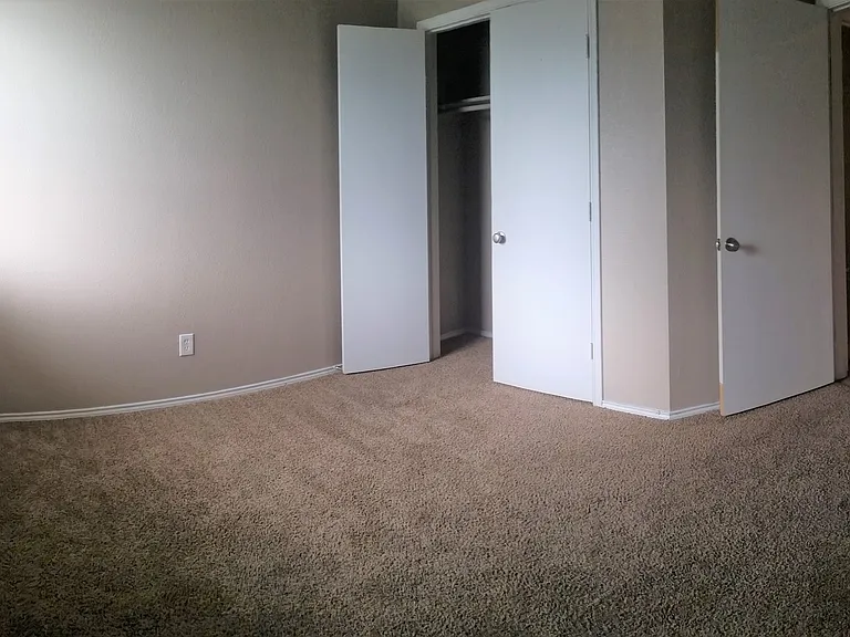 8640 Rainy Lake Dr — Photo 11