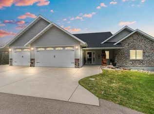 N6512 Hillview Rd, Gresham, WI 54128