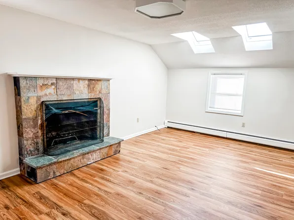 671 Cornwall Ave #1, Cheshire, CT 06410