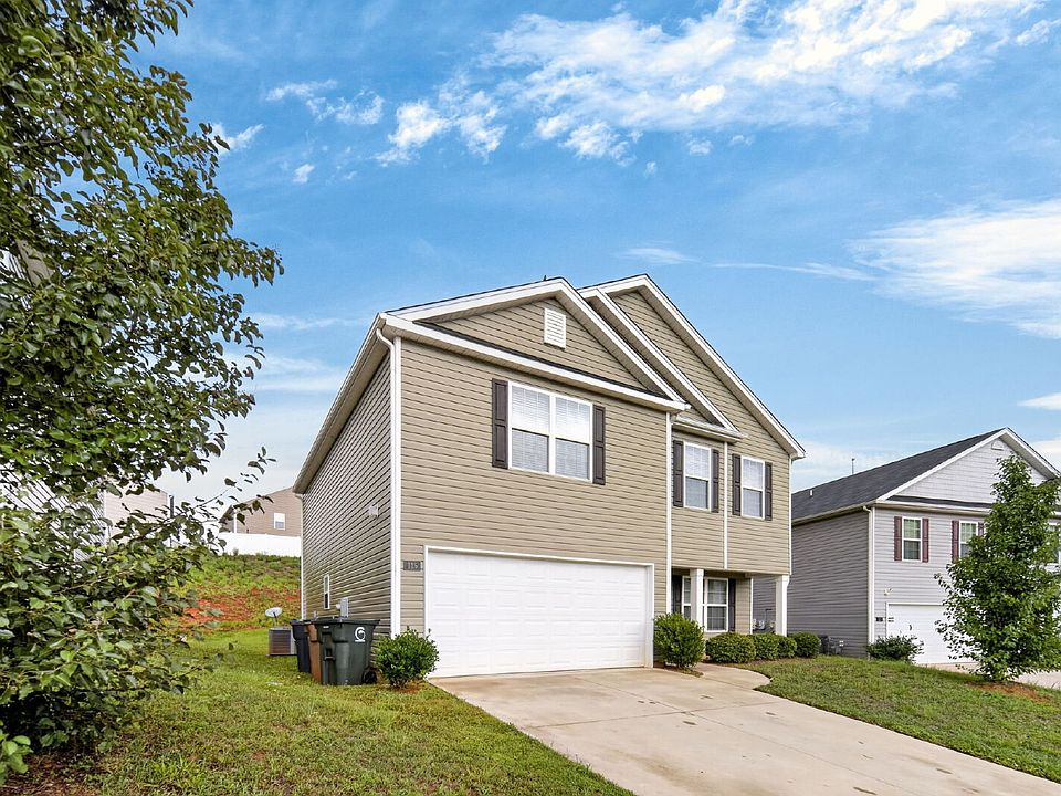 1st image of 125 Saddlehorse Ln