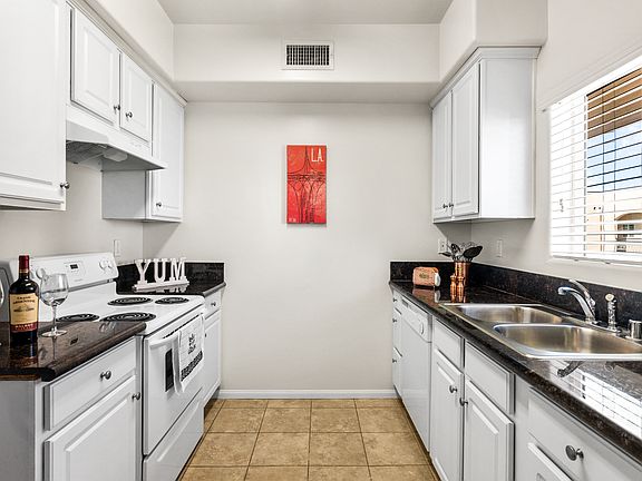 5th image of 8654 Sunland Blvd APT 204
