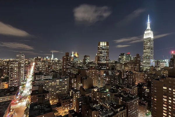 Rented by Cooper & Cooper Real Estate | media 21