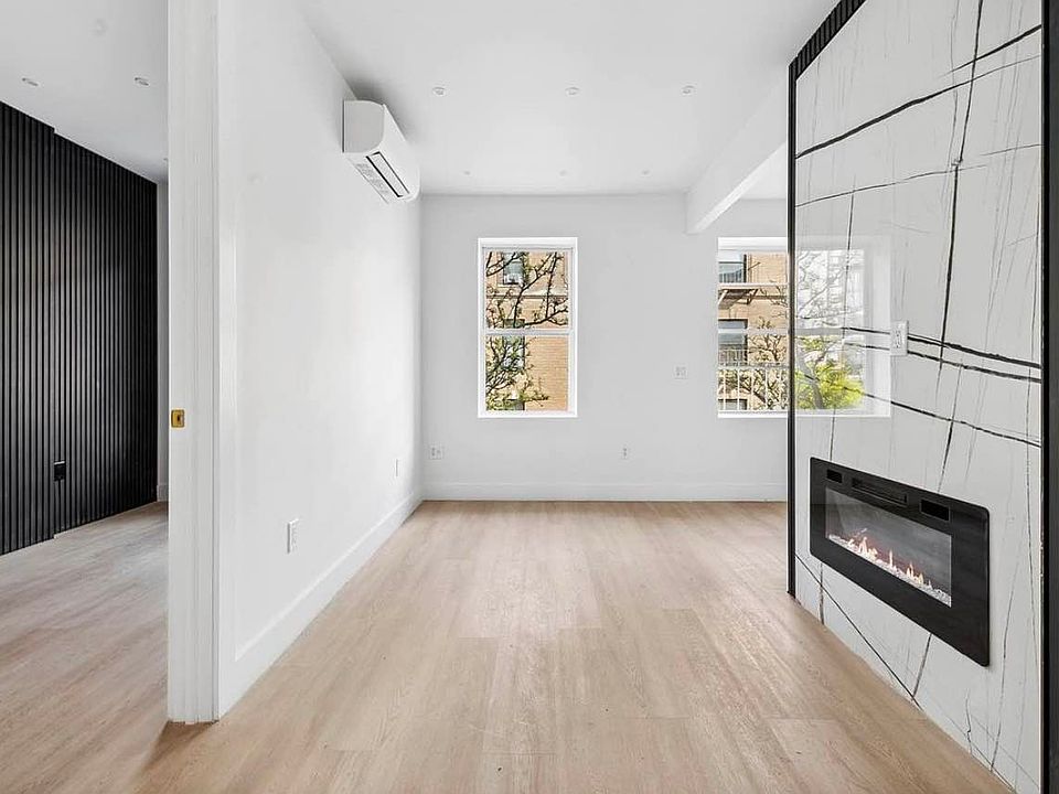1st image of 132 Sullivan St #300