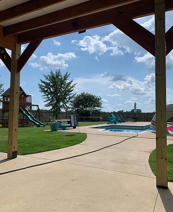 1st image of 2501 Clifton Dr