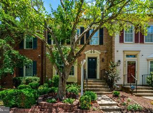 6191 Wellington Commons Dr, Alexandria, VA 22310