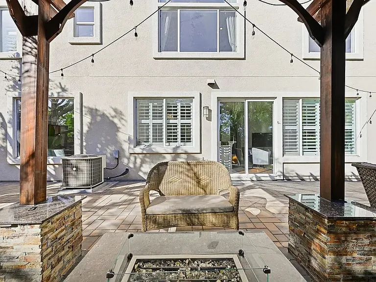 6569 Alyssa Dr — Photo 38