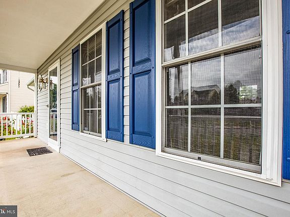 4th image of 10820 Hamiltons Crossing Dr