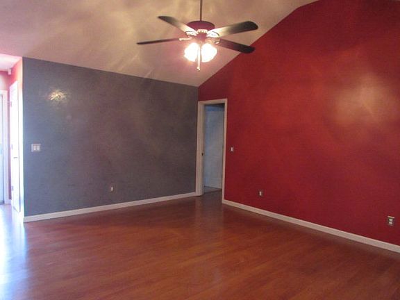 2nd image of 2445 Edmunds Dr