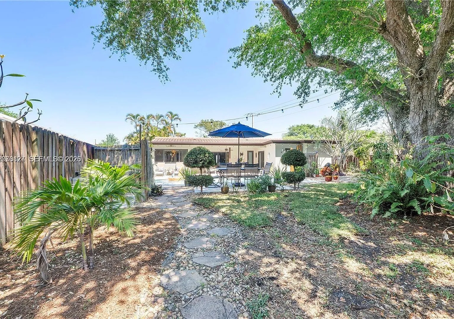 3700 W Park Rd Hollywood, Fl 33021 — Photo 2