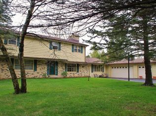 1061 Cheri Ln, West Bend, WI 53095