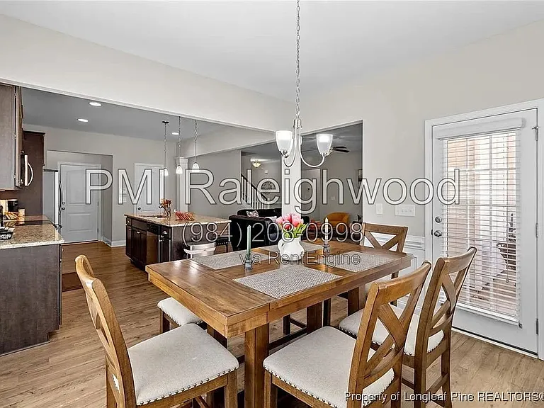 1245 Whitney Dr — Photo 9