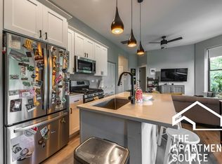3611 N Greenview Ave #3F, Chicago, IL 60613
