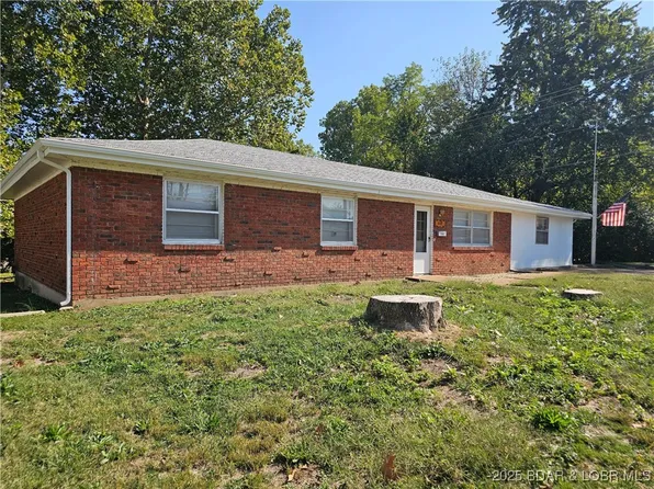 612 N Maple St, Eldon, MO 65026